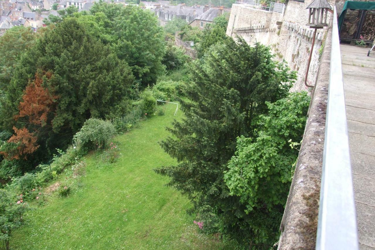 Hotel Particulier Le Mercier De Montigny -Une Nuit Sur Les Remparts- Fougères Εξωτερικό φωτογραφία