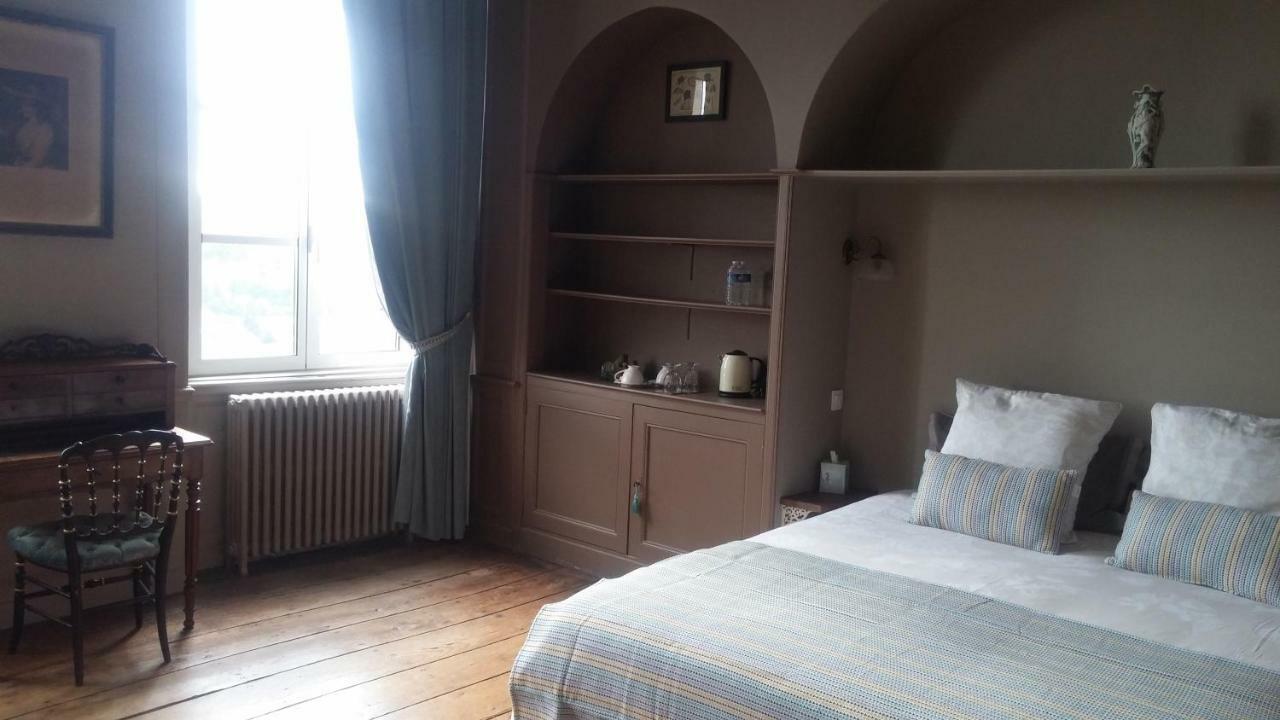 Hotel Particulier Le Mercier De Montigny -Une Nuit Sur Les Remparts- Fougères Εξωτερικό φωτογραφία